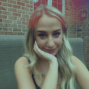 Meet your Posher, Isabella